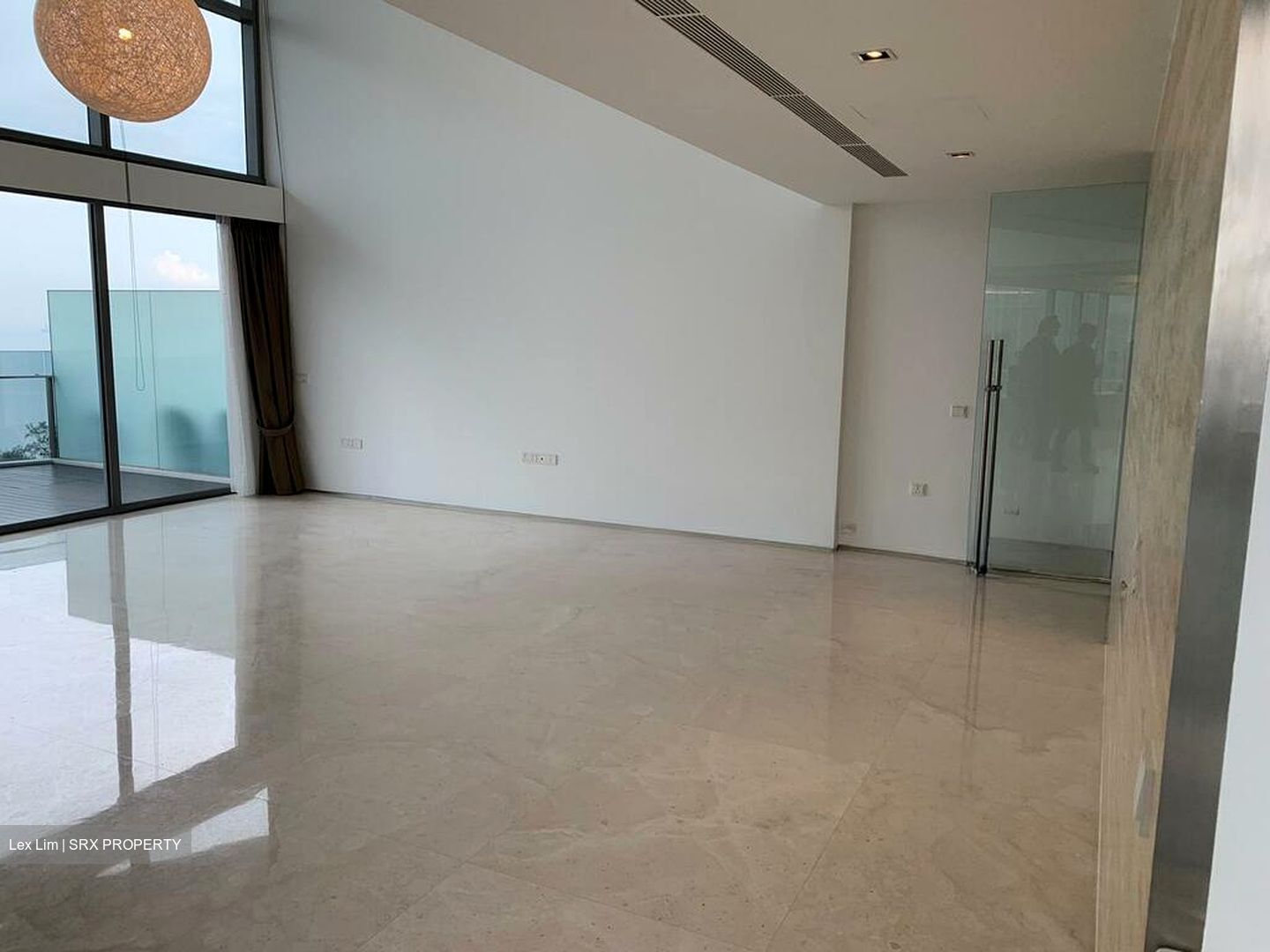 SilverSea (D15), Condominium #589301401